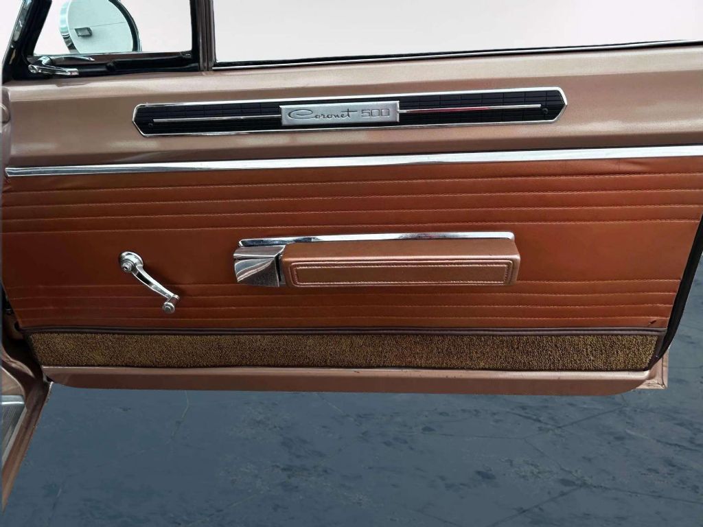 1967 Dodge Coronet 38