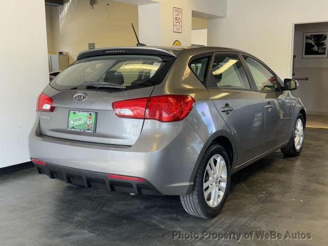 2012 Kia Forte 5-Door 4