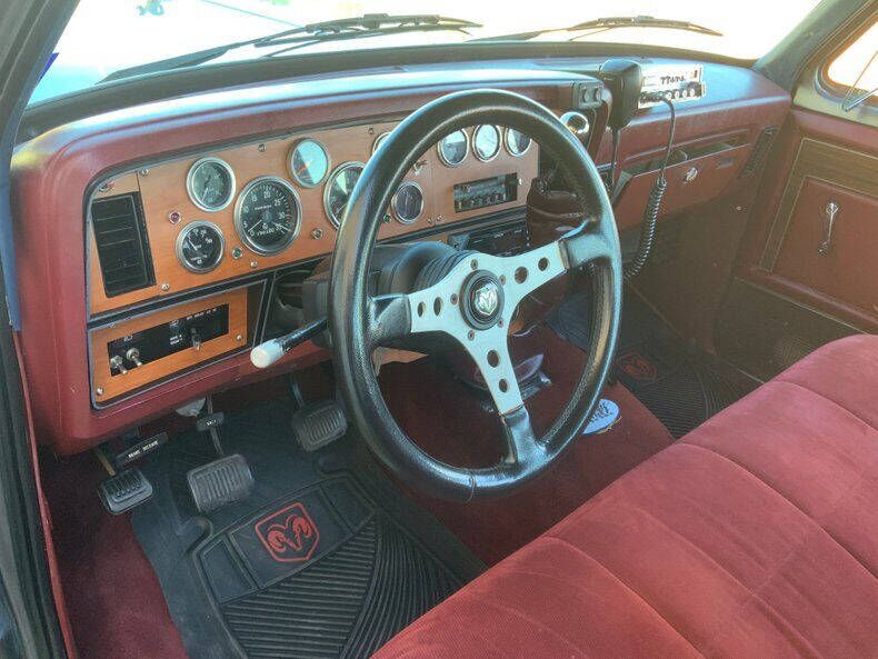 1985 Dodge RAM 350 19