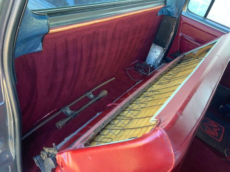 1985 Dodge RAM 350 33