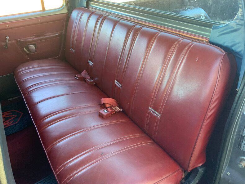 1985 Dodge RAM 350 34