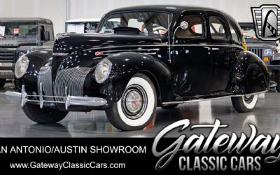 1939 Lincoln Zephyr 