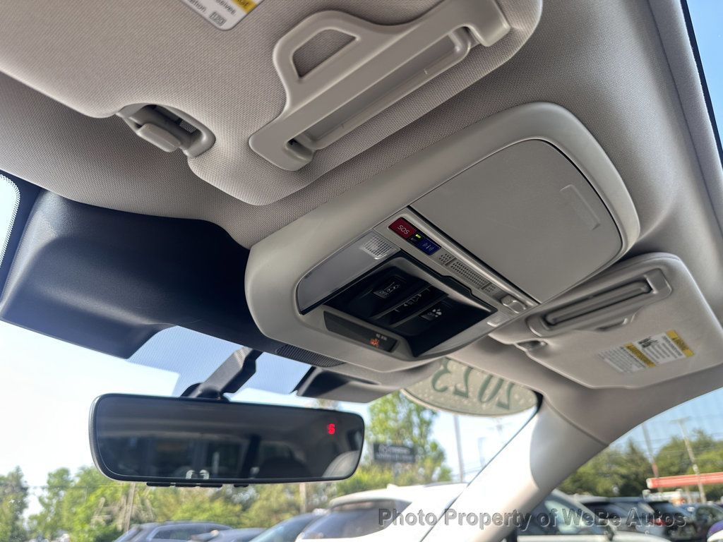 2023 Subaru Forester 32