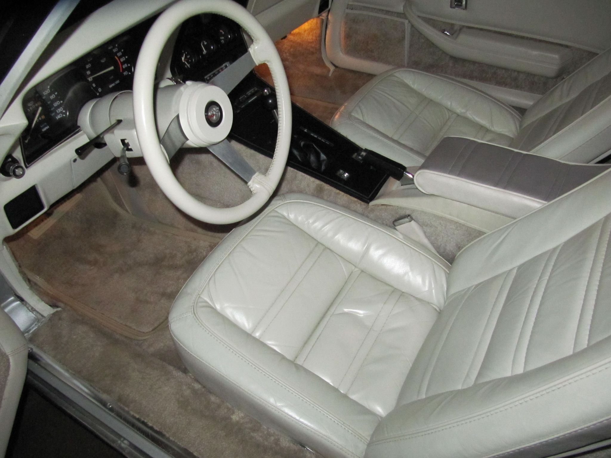 1978 Chevrolet 3,800 Miles Corvette Silver Anniversary L-82 15