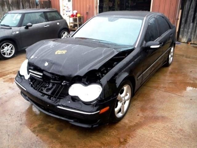 2006 MERCEDES-BENZ C-CLASS 